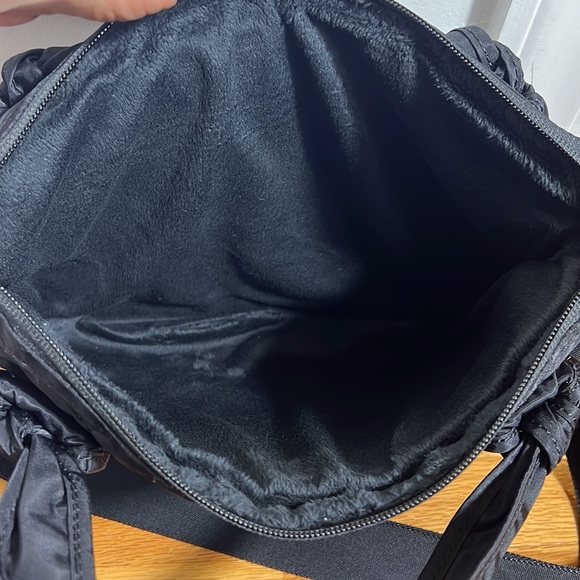 Marc by Marc Jacobs quilted Nylon 15” black handle bag - Picture 9 of 9